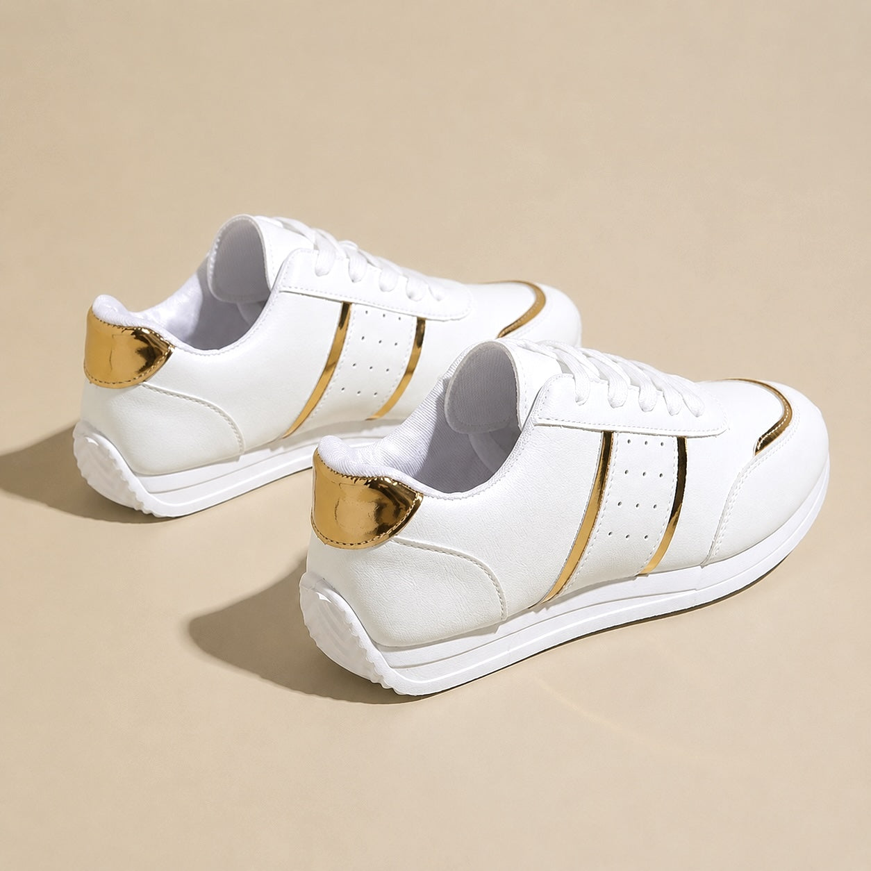Masseri Low-Top Orthopedic Sneakers