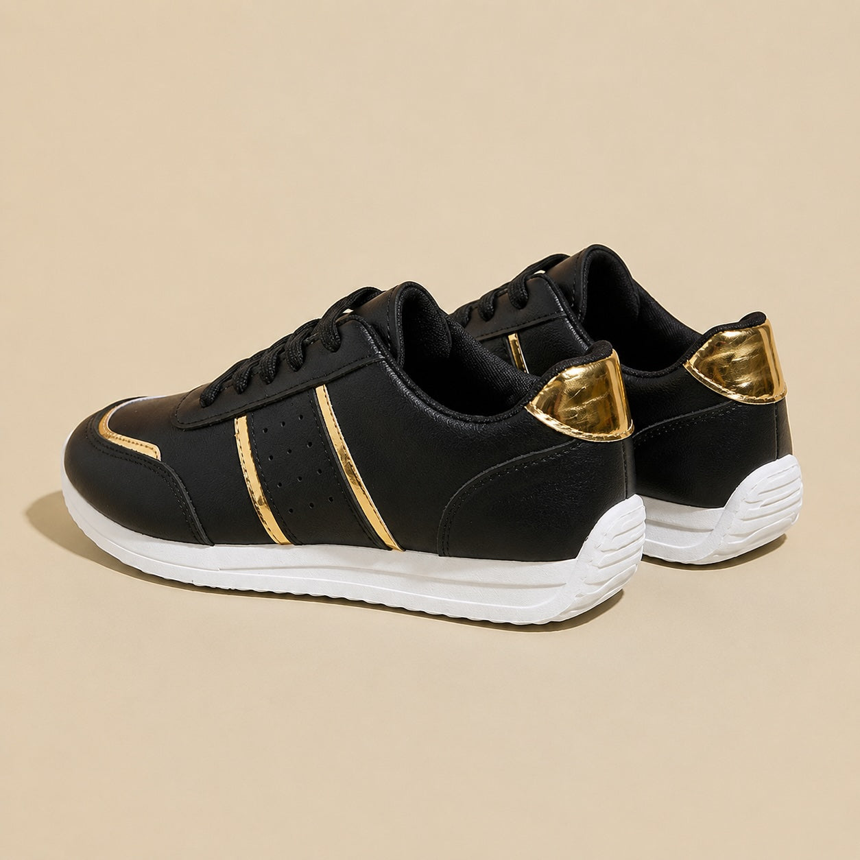 Masseri Low-Top Orthopedic Sneakers