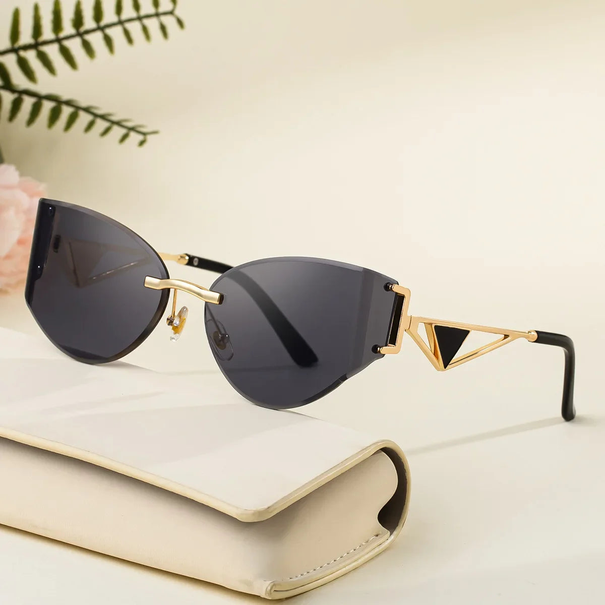 Ms Diva Cat Eye Sunglases - Jack Hafford