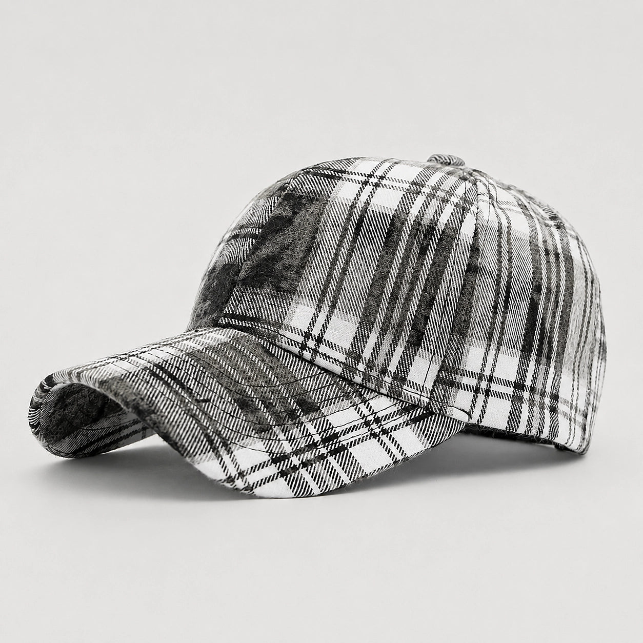 Berwick Cotton Plaid Cap — Black And White (studio solo)
