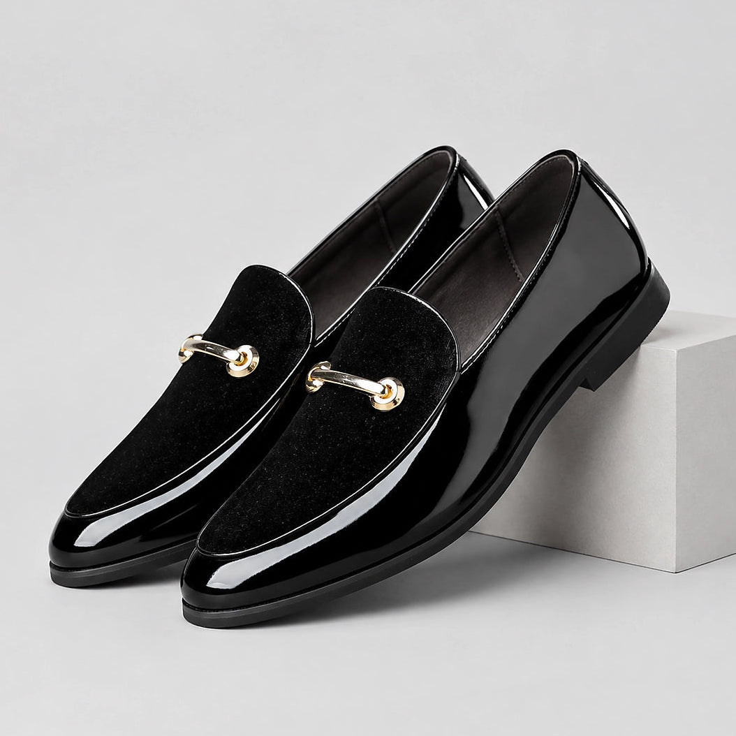 Dalcourt Leather Horsebit Loafers — Black (mens shoe pedestal)