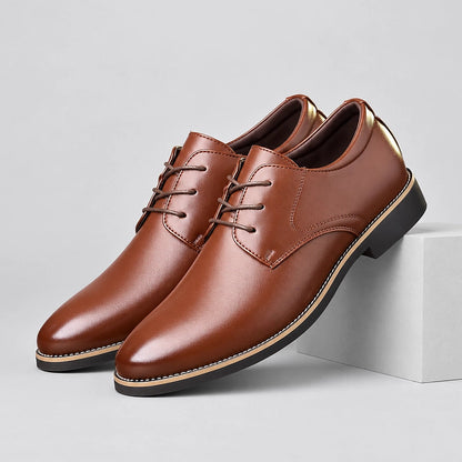 Darlow Leather Derby Oxfords — Brown (mens shoe pedestal)