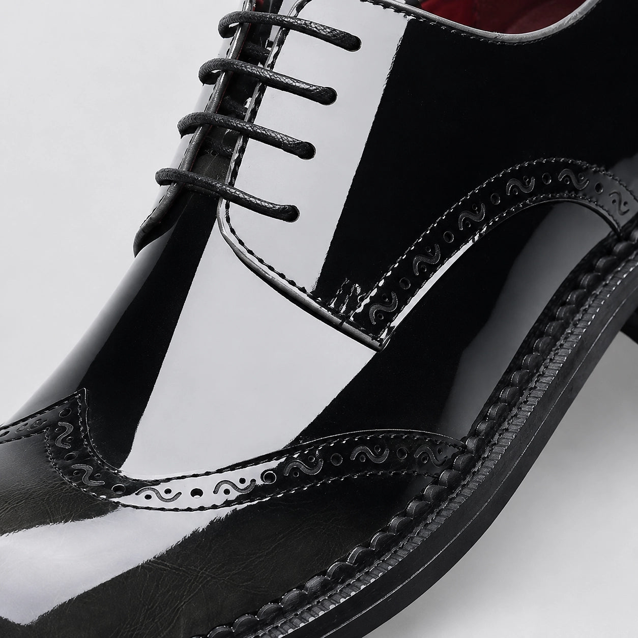 Halford Leather Brogue Oxford — Brown (mens shoe zoom)