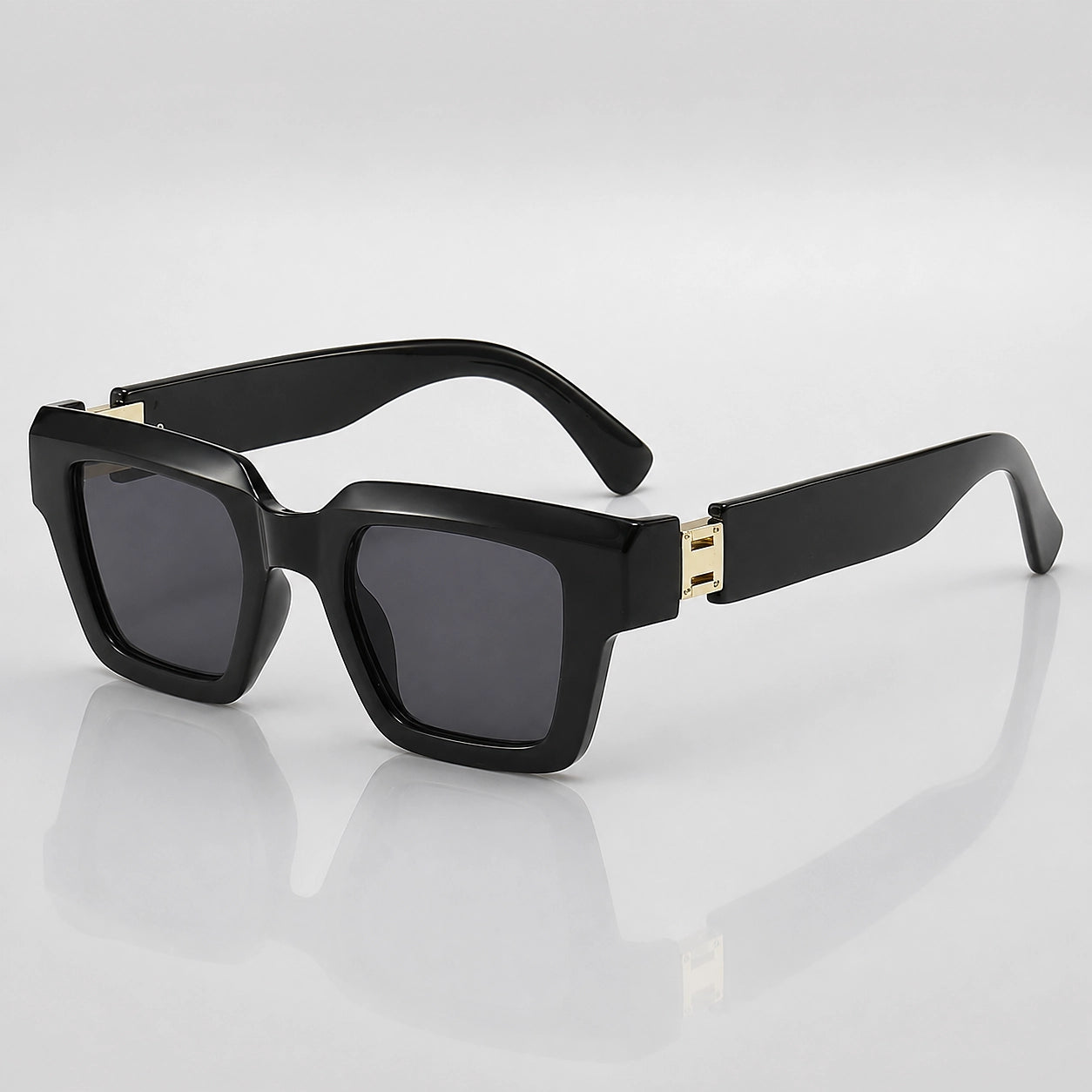Darven Maleo Sunglasses — C7 Black Frame Gray Film (sunglasses hero)