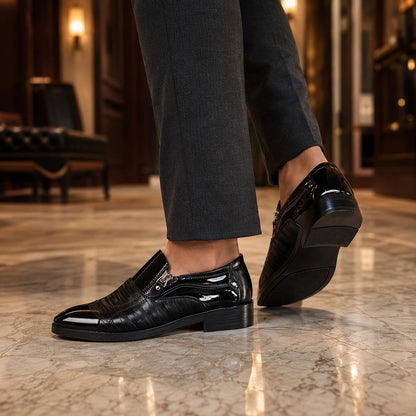 Halvor Leather Loafers — Hollow Black (footwear environment 3)