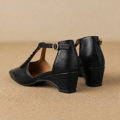 Zolara T-Strap Sandal Flats — 黑色 (studio solo alt cell3)