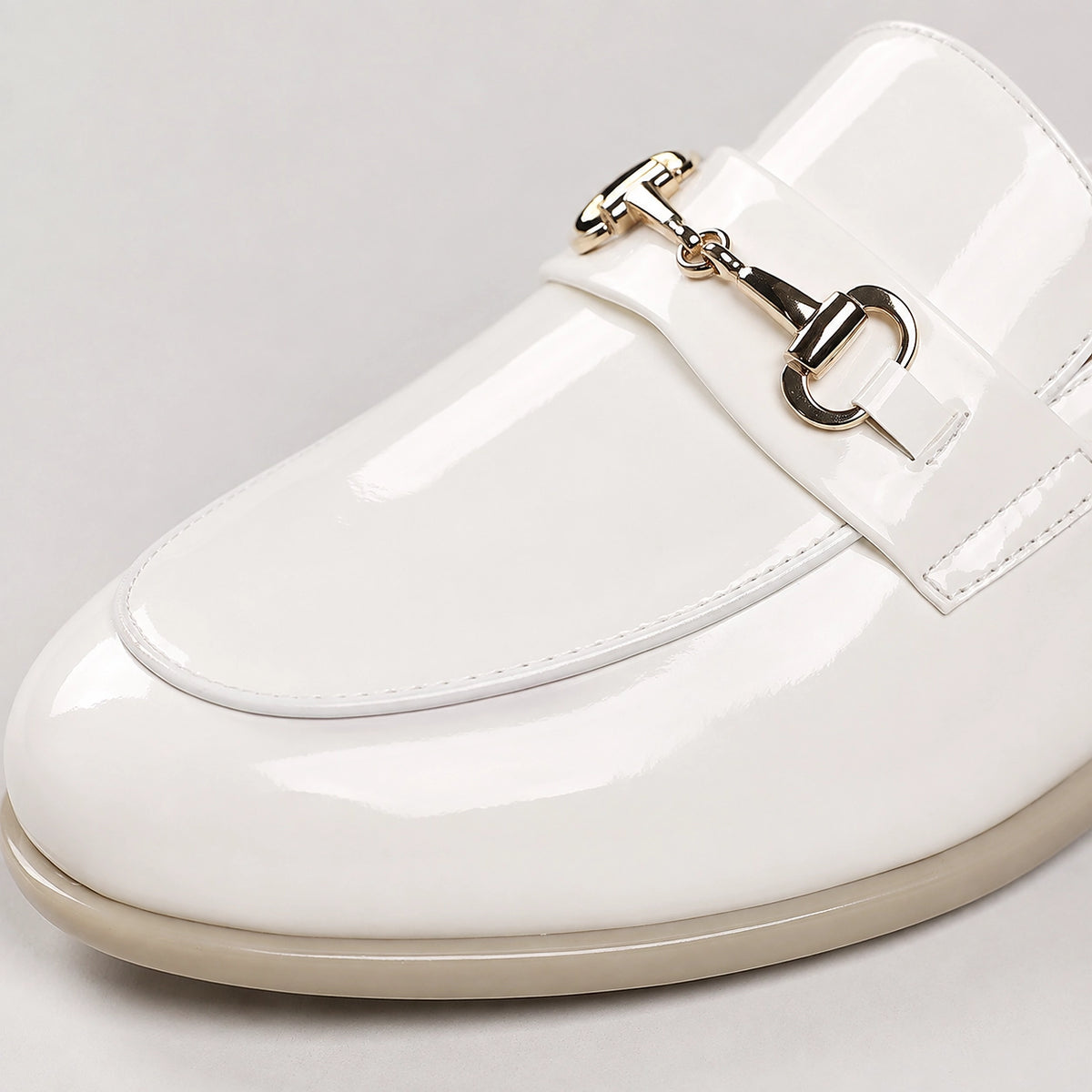 Halcourt Leather Horsebit Mule — White (mens shoe zoom)