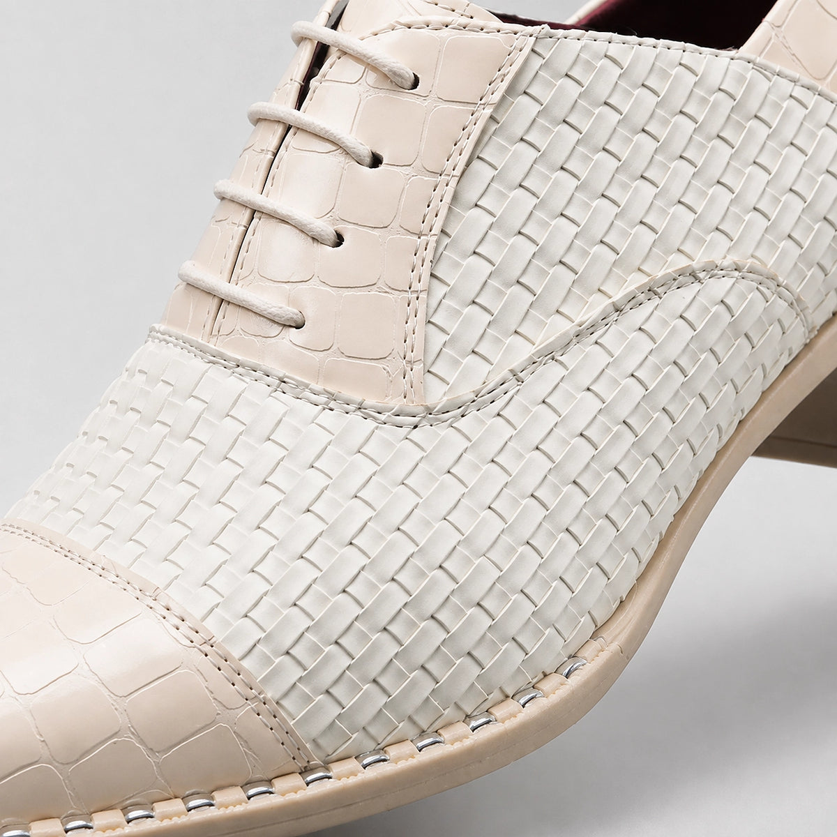 Delvano Leather Oxford Dress Shoes — White (mens shoe zoom)